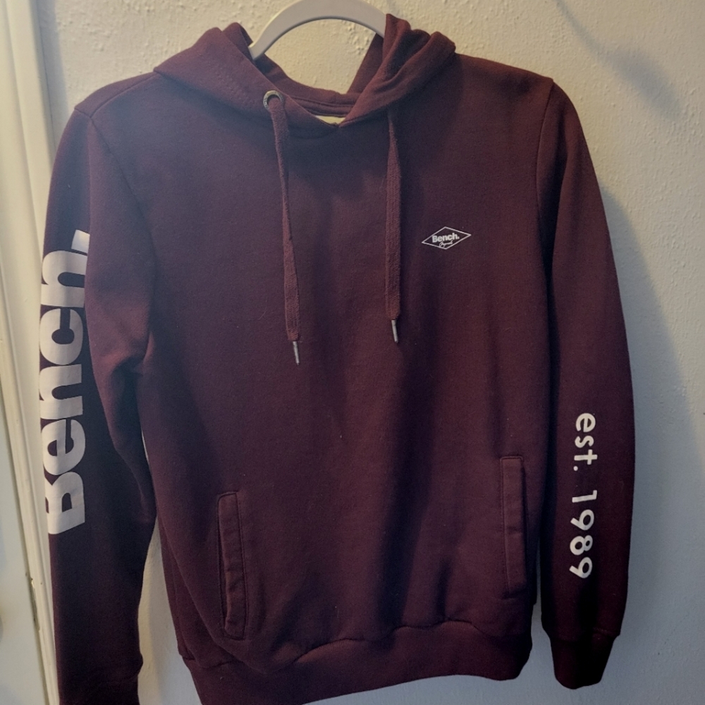 BENCH sweater